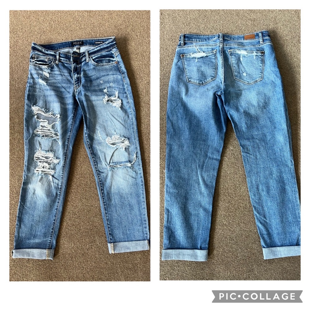 Judy Blue Boyfriend distressed jeans size 5